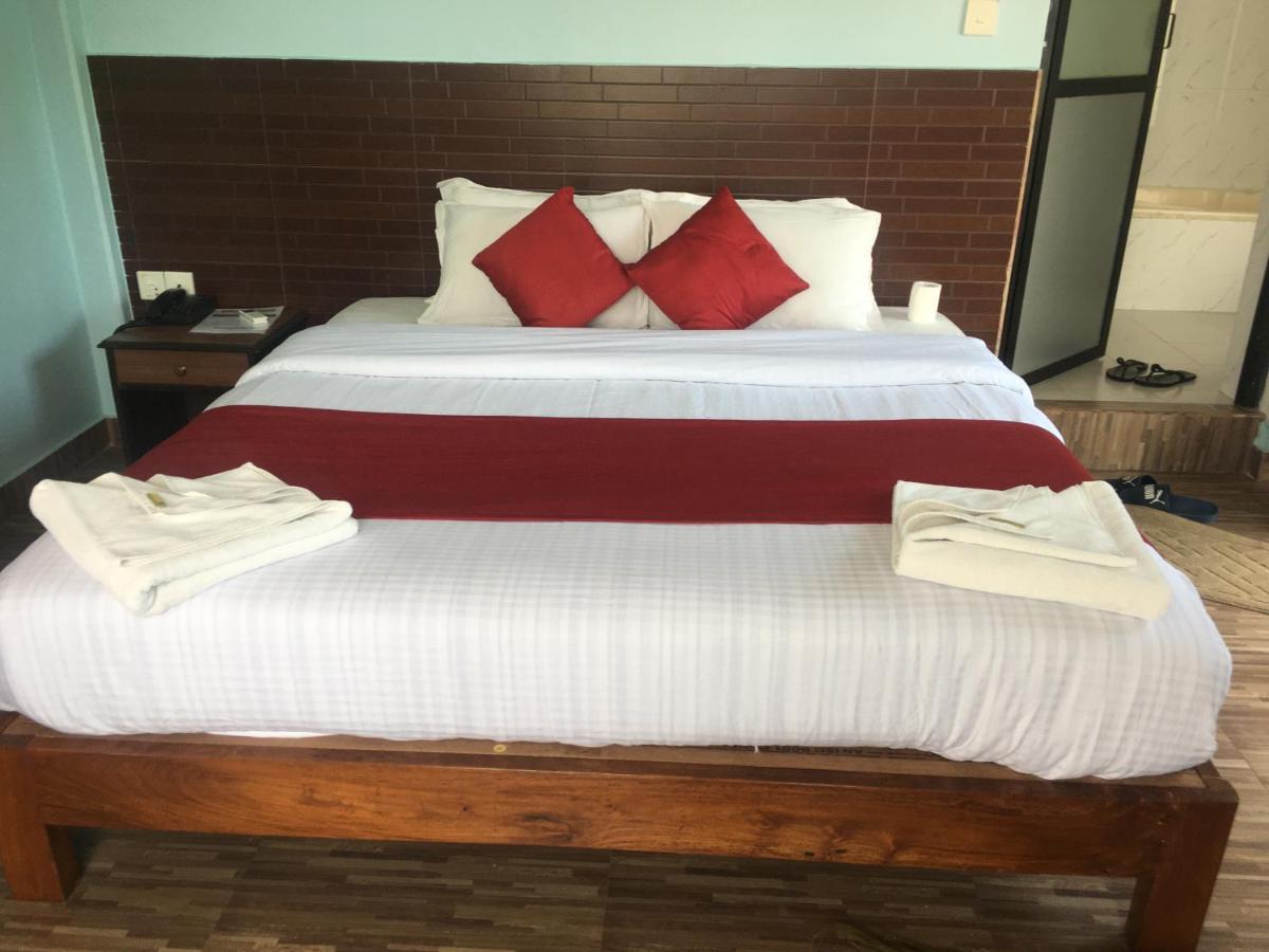The North Face Inn Pokhara Dış mekan fotoğraf